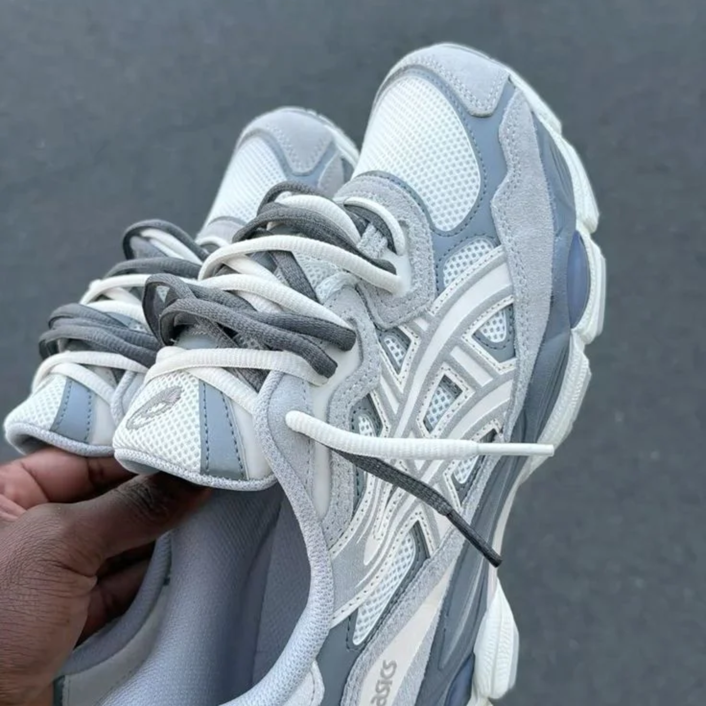 Asics Veters Donkergrijs