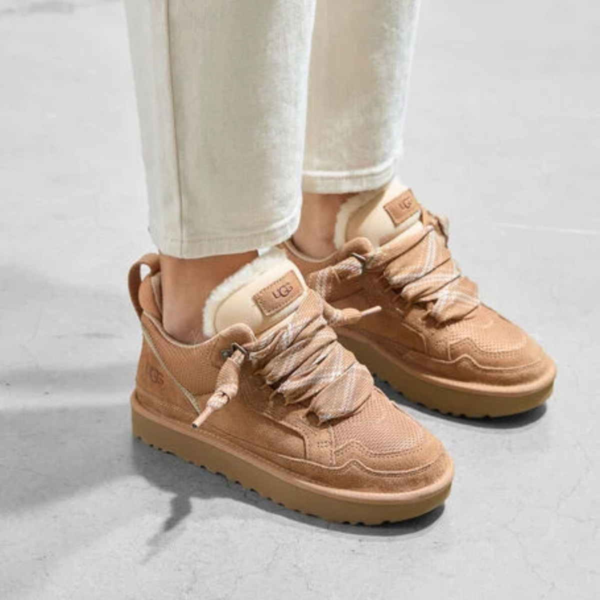 UGG Lowmel Chestnut - Cognac – productfoto 2