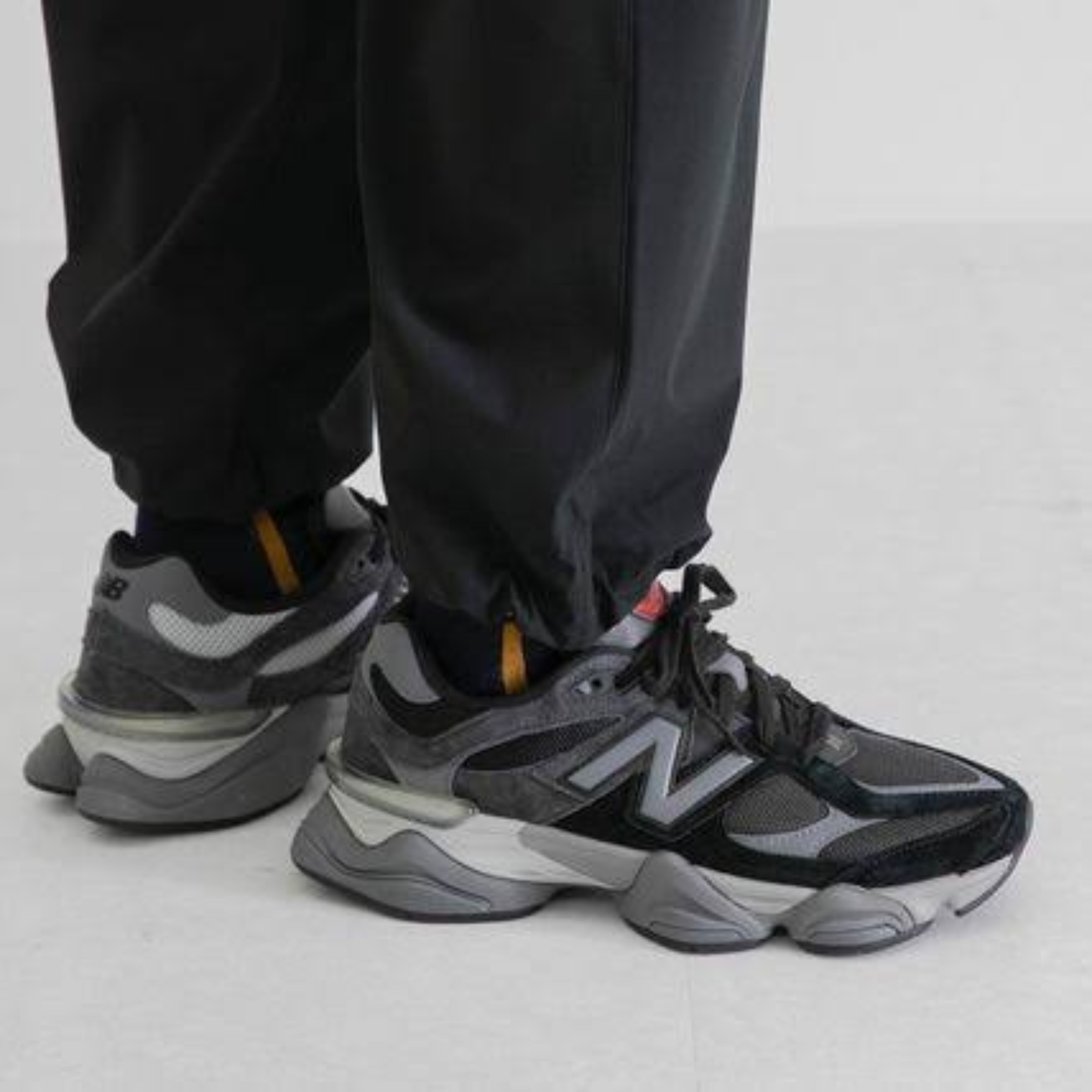 New Balance 9060 Black Castlerock Grey - Zwart