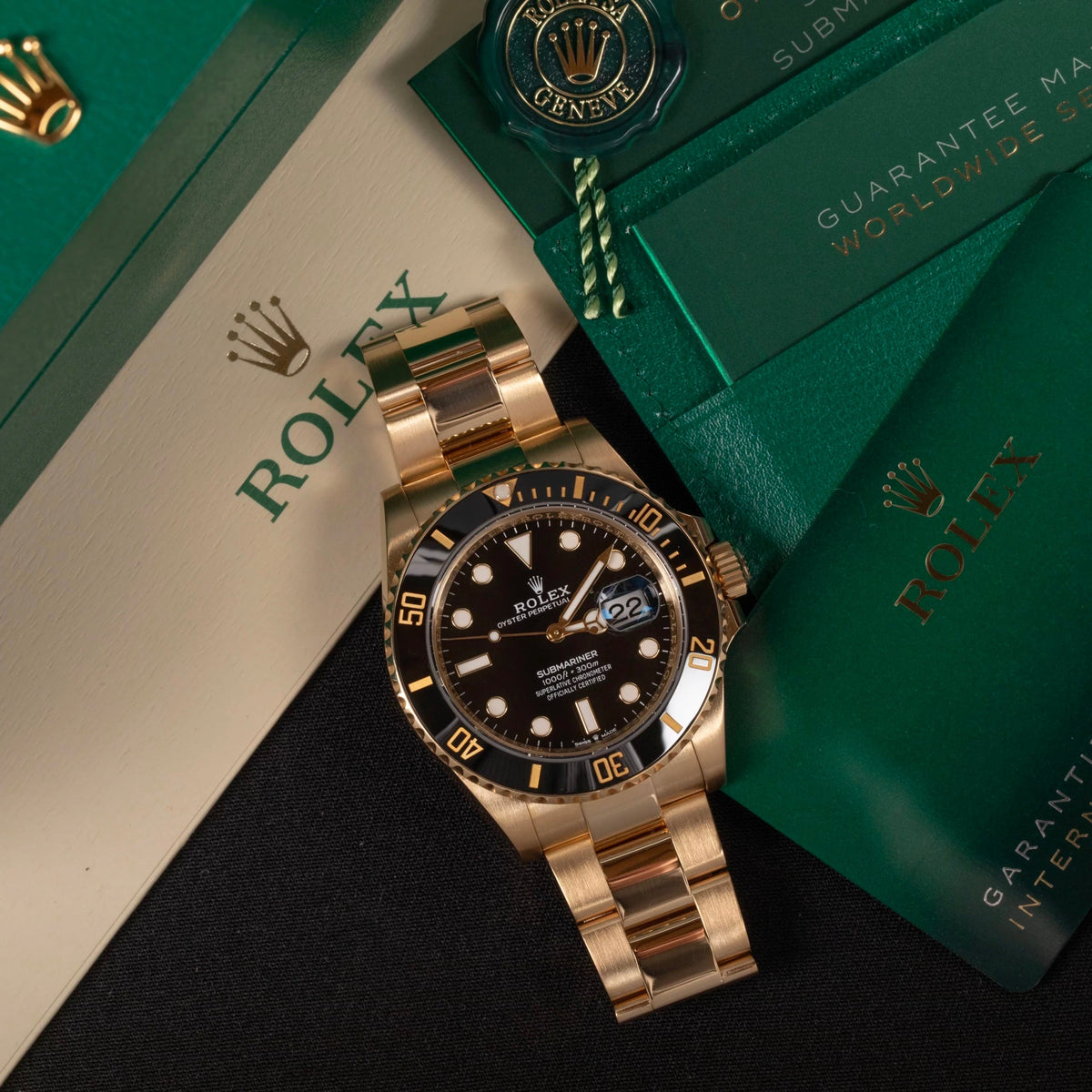 ROLEX SUBMARINER GOUD/ZWART – productfoto 2