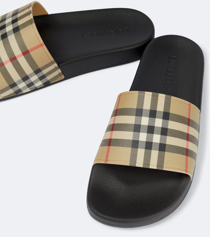 Burberry Slippers – Style 02 – productfoto 3
