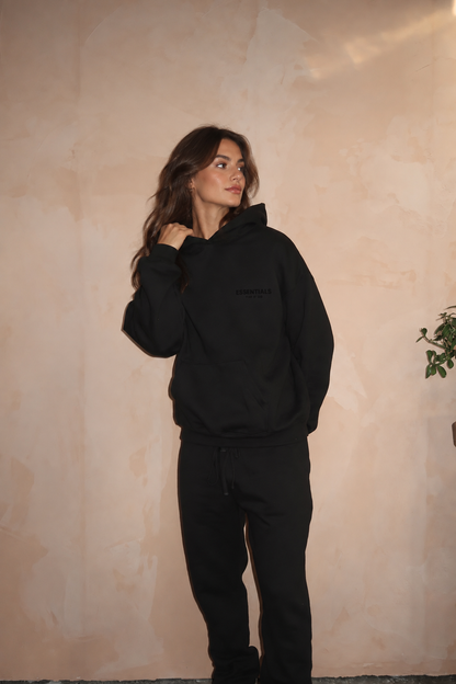 Essentials SS22 Full Set Black - Zwart