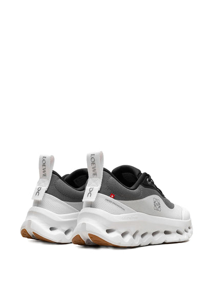 On Cloud X Loewe Sneakers – productfoto 9